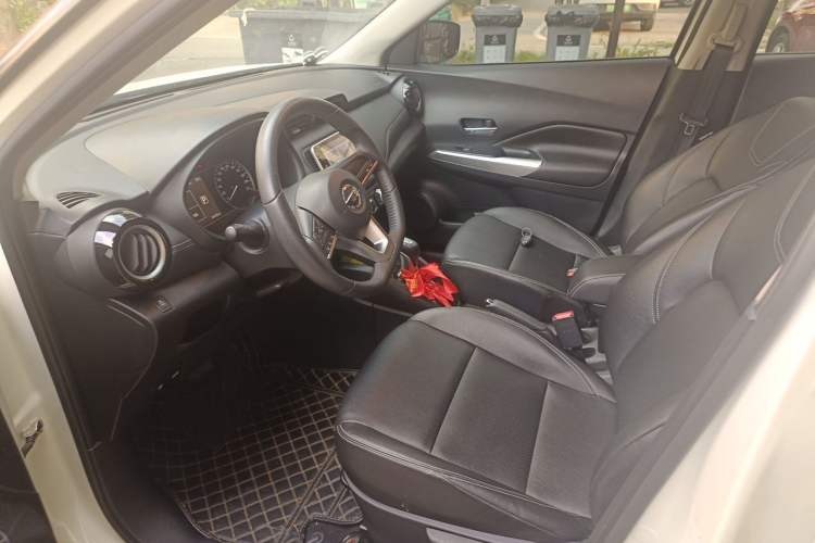 Used Nissan Kicks 2021 1.5L XV CVT Smart Connect Luxury Edition Left Front Seat