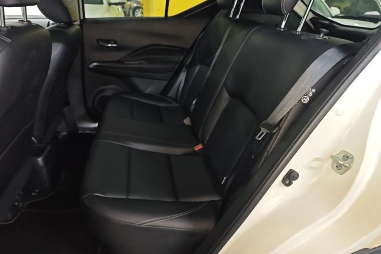 Used Nissan Kicks 2021 1.5L XV CVT Smart Connect Luxury Edition Left Rear Seat