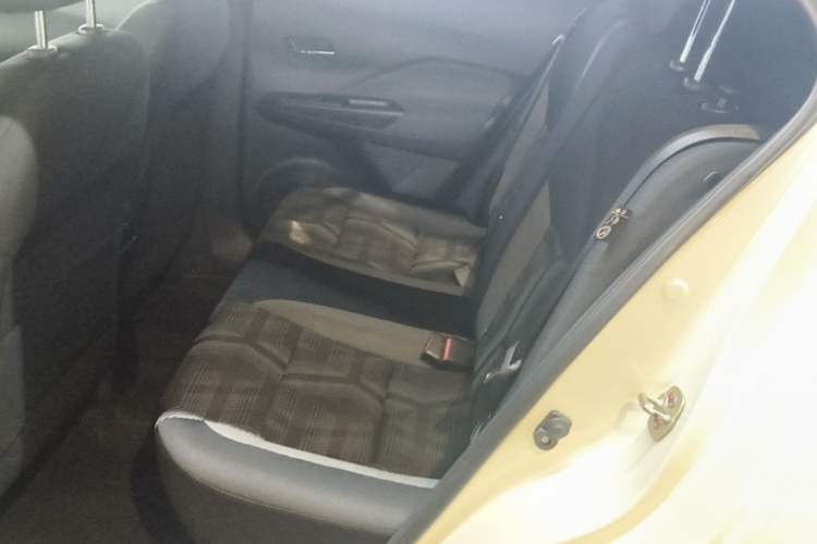 Used Nissan Kicks 2021 1.5L XL CVT Cool Enjoyment Edition Left Rear Seat