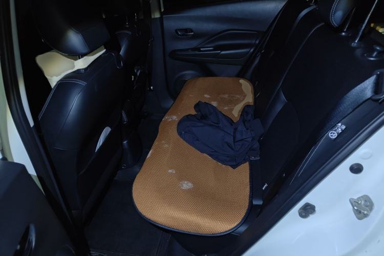 Used Nissan Kicks 2021 1.5L XV CVT Smart Connect Luxury Edition Left Rear Seat
