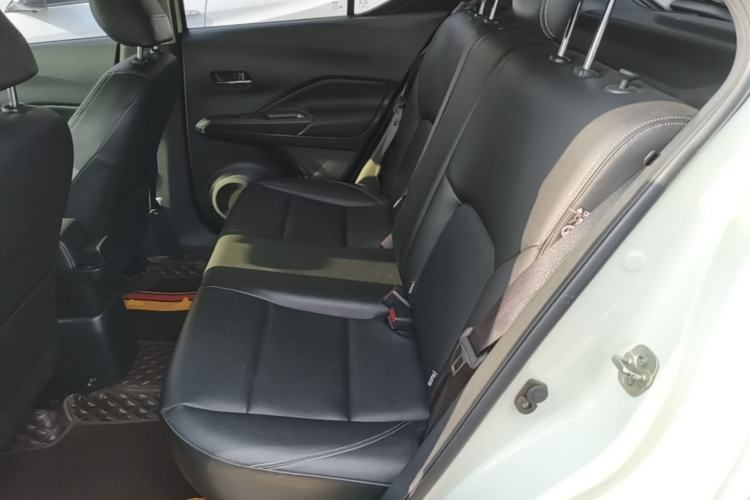 Used Nissan Kicks 2021 1.5L XV CVT Smart Connect Luxury Edition Left Rear Seat