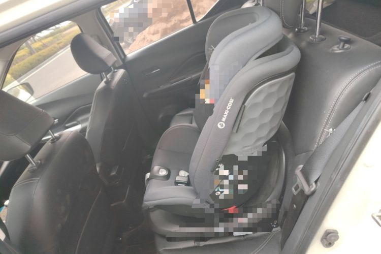 Used Nissan Kicks 2021 1.5L XV CVT Smart Connect Luxury Edition Left Rear Seat