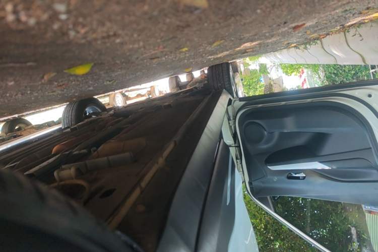 Used Nissan Kicks 2021 1.5L XV CVT Smart Connect Luxury Edition Left Side Sill