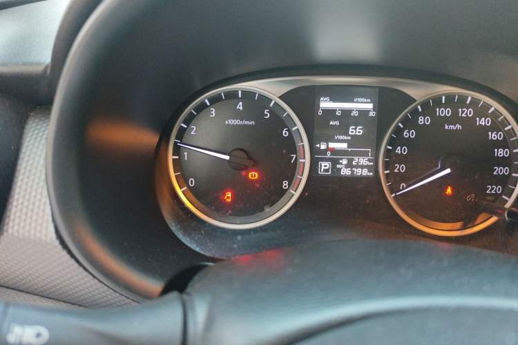 Used Nissan Kicks 2021 1.5L XL CVT Cool Enjoyment Edition Odometer Close Up