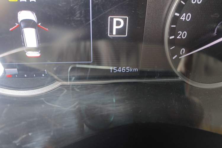 Used Nissan Kicks 2021 1.5L XV CVT Smart Connect Luxury Edition Odometer Close Up