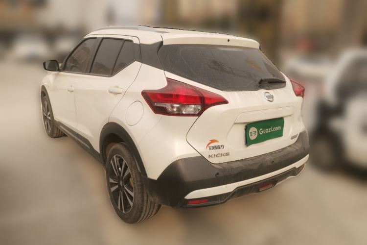 Used Nissan Kicks 2021 1.5L XL CVT Cool Enjoyment Edition Rear Left 45 Deg
