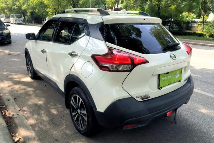 Used Nissan Kicks 2021 1.5L XE Manual Cool Edition Rear Left 45 Deg