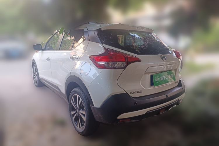Used Nissan Kicks 2021 1.5L XV CVT Smart Connect Luxury Edition Rear Left 45 Deg