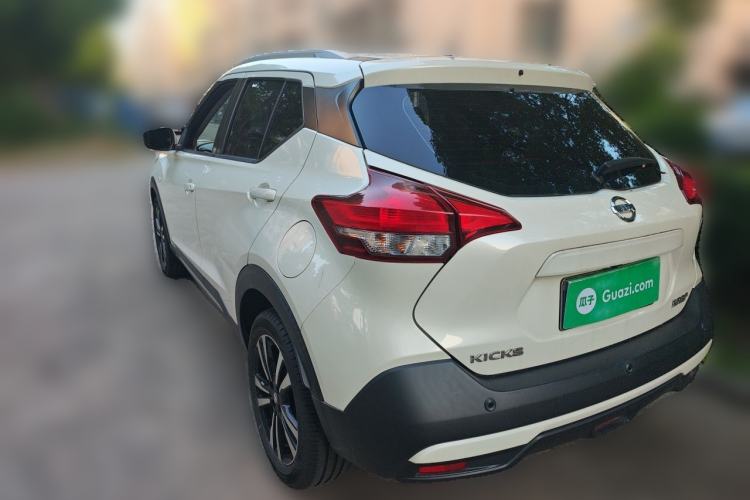 Used Nissan Kicks 2021 1.5L XL CVT Cool Enjoyment Edition Rear Left 45 Deg
