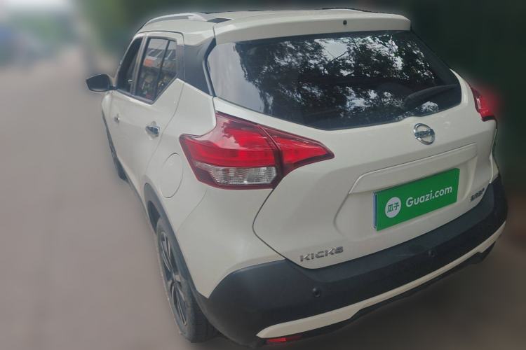 Used Nissan Kicks 2021 1.5L XV CVT Smart Connect Luxury Edition Rear Left 45 Deg