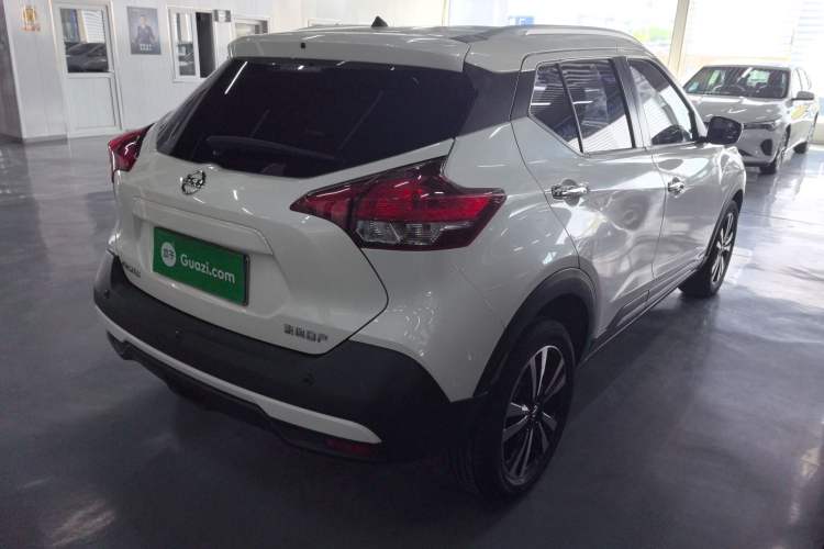 Used Nissan Kicks 2021 1.5L XV CVT Smart Connect Luxury Edition Rear Right 45 Deg