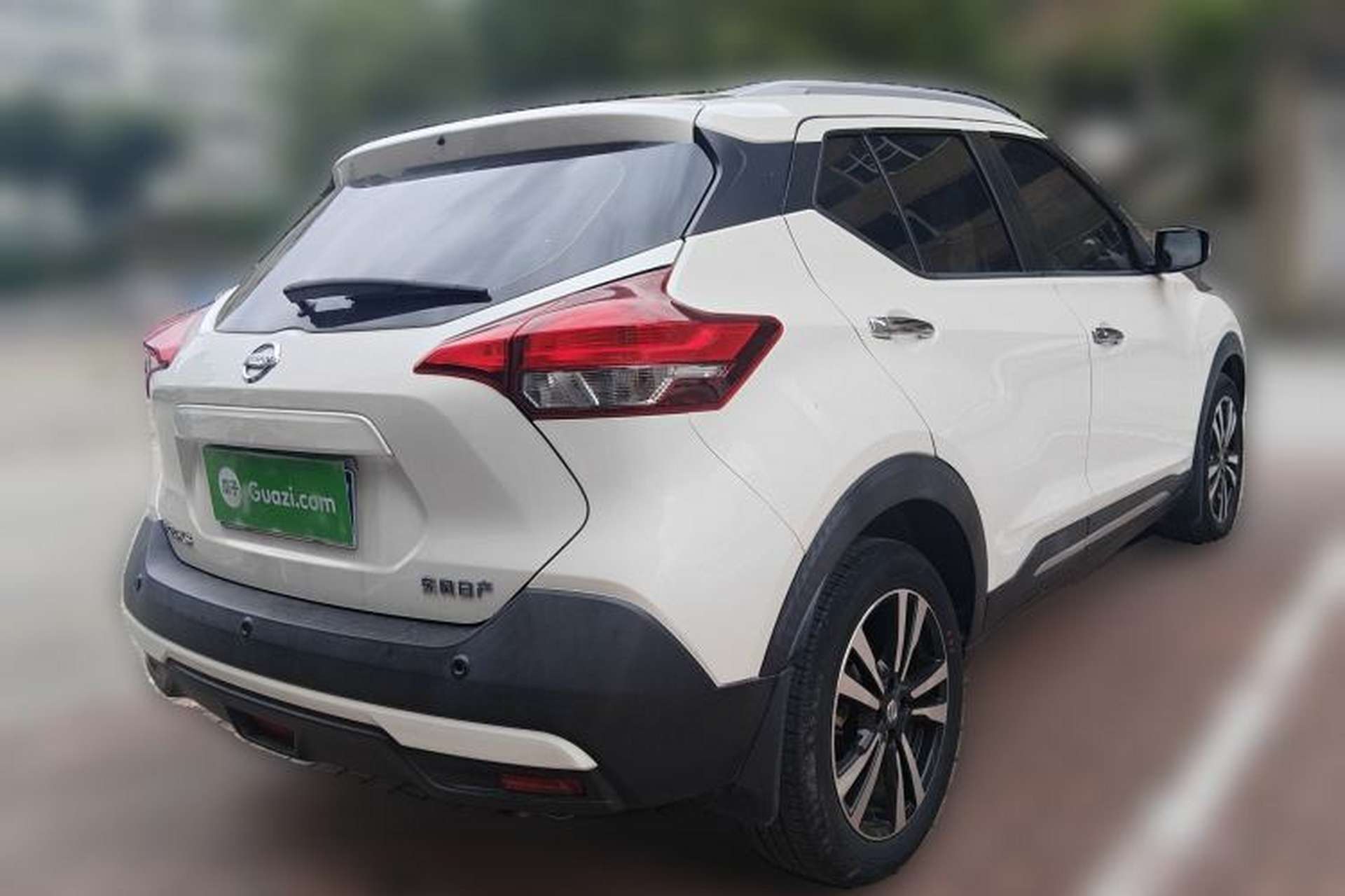 Used Nissan Kicks 2021 1.5L XV CVT Smart Connect Luxury Edition Rear Right 45 Deg