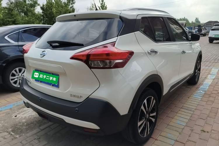 Used Nissan Kicks 2021 1.5L XV CVT Smart Connect Luxury Edition Rear Right 45 Deg