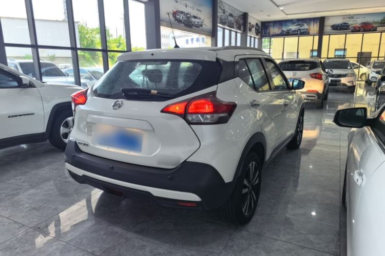 Used Nissan Kicks 2021 1.5L XV CVT Smart Connect Luxury Edition Rear Right 45 Deg