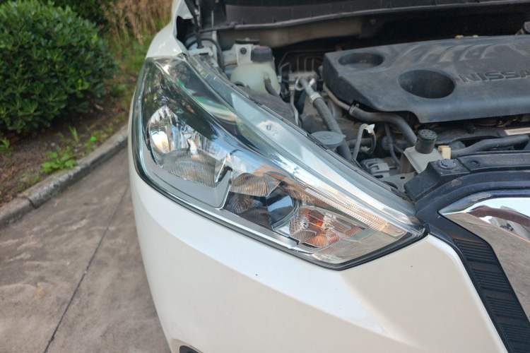 Used Nissan Kicks 2021 1.5L XL CVT Cool Enjoyment Edition Right Front Headlight