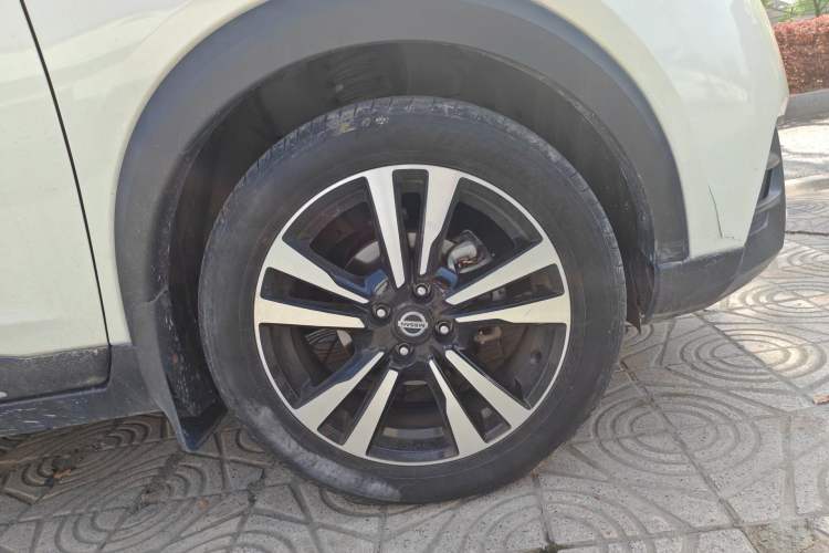 Used Nissan Kicks 2021 1.5L XL CVT Cool Enjoyment Edition Right Front Wheel Hub