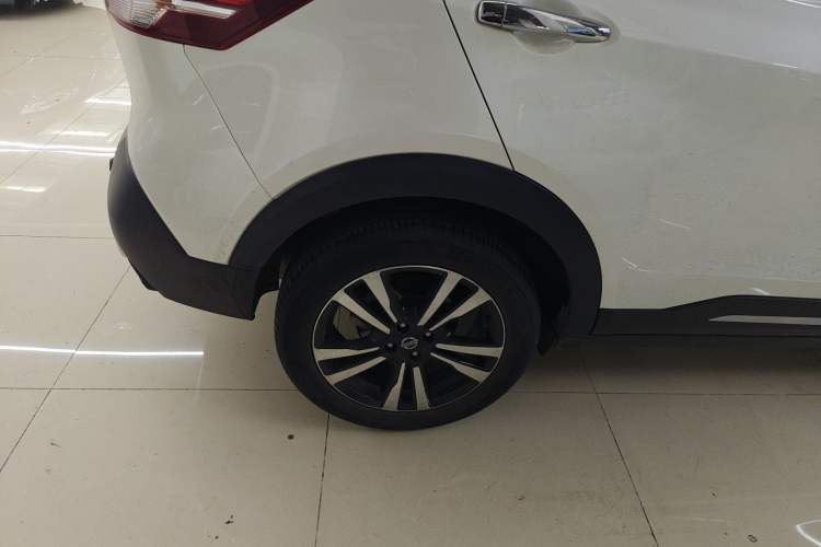 Used Nissan Kicks 2021 1.5L XV CVT Smart Connect Luxury Edition Right Rear Wheel Hub