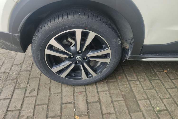 Used Nissan Kicks 2021 1.5L XV CVT Smart Connect Luxury Edition Right Rear Wheel Hub