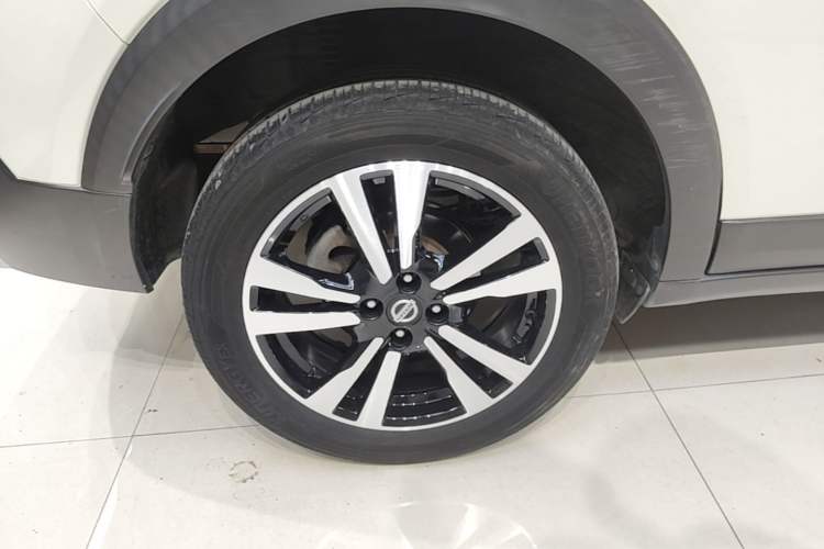 Used Nissan Kicks 2021 1.5L XV CVT Smart Connect Luxury Edition Right Rear Wheel Hub