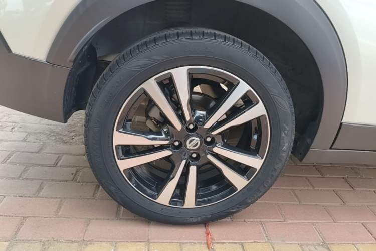 Used Nissan Kicks 2021 1.5L XV CVT Smart Connect Luxury Edition Right Rear Wheel Hub