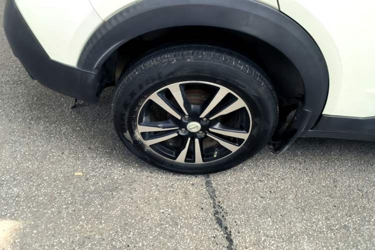 Used Nissan Kicks 2021 1.5L XE Manual Cool Edition Right Rear Wheel Hub