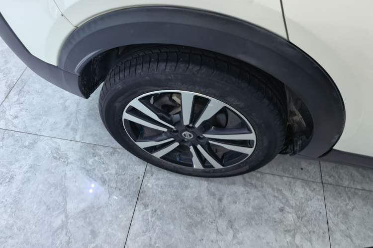 Used Nissan Kicks 2021 1.5L XV CVT Smart Connect Luxury Edition Right Rear Wheel Hub