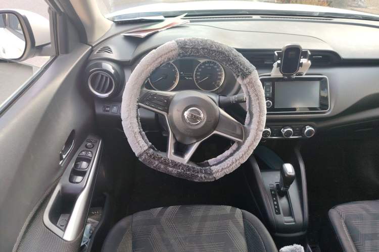 Used Nissan Kicks 2021 1.5L XL CVT Cool Enjoyment Edition Steering Wheel