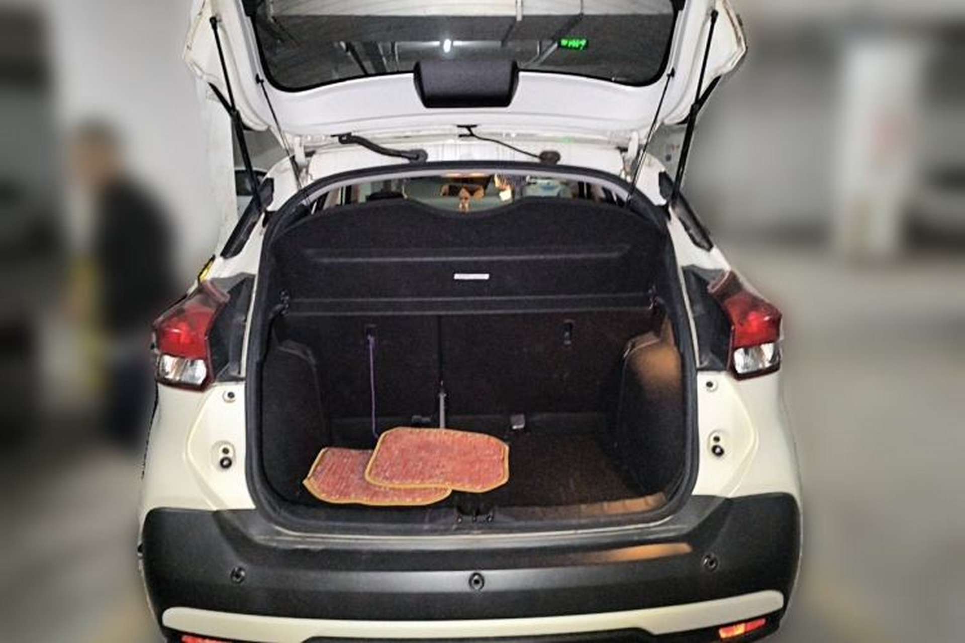 Used Nissan Kicks 2021 1.5L XV CVT Smart Connect Luxury Edition Trunk