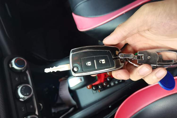 Used Nissan Kicks 2021 1.5L XL CVT Cool Enjoyment Edition Vehicle Key