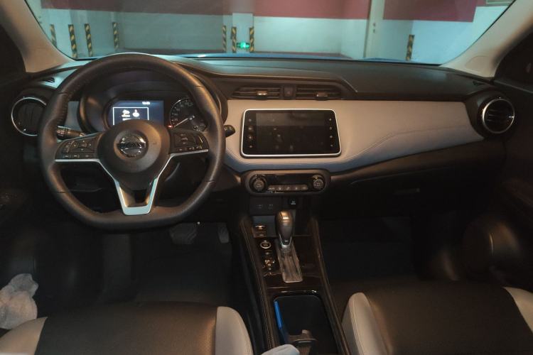 Used Nissan Kicks 2022 1.5L CVT XV TOP Flagship Edition Center Console