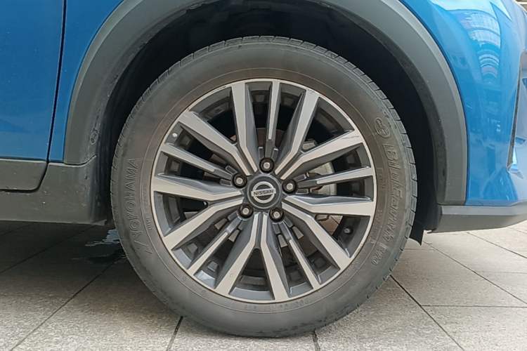 Used Nissan Kicks 2022 1.5L CVT XV Luxury Edition Exterior 4