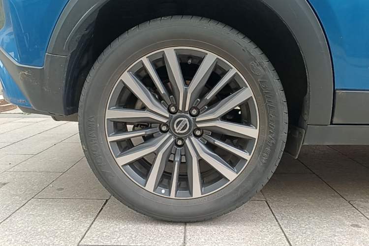 Used Nissan Kicks 2022 1.5L CVT XV Luxury Edition Exterior 5