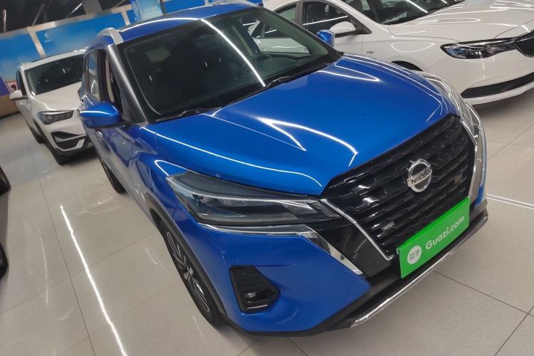 Used Nissan Kicks 2022 1.5L CVT XV Luxury Edition Front Right 45 Deg