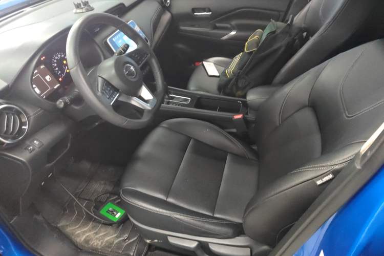 Used Nissan Kicks 2022 1.5L CVT XV Luxury Edition Left Front Seat