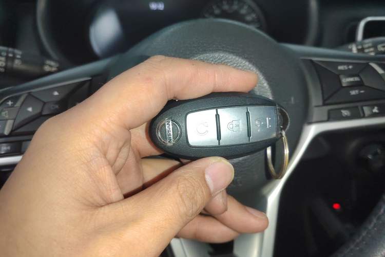 Used Nissan Kicks 2022 1.5L CVT XV Luxury Edition Vehicle Key
