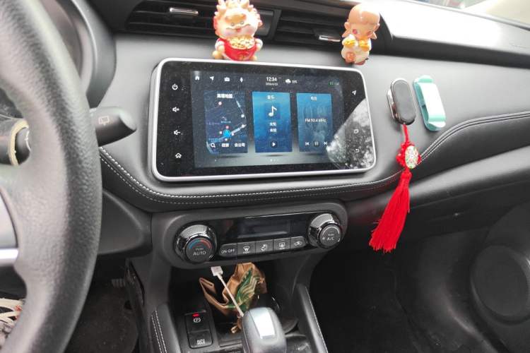 Used Nissan Kicks 2022 1.5L CVT XV Luxury Edition Audio And AC Panel