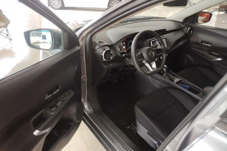 Used Nissan Kicks 2022 1.5L CVT XL Fashion Edition Driver Seat