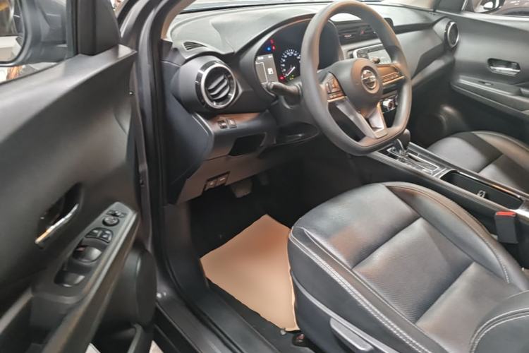 Used Nissan Kicks 2022 1.5L CVT XL Fashion Edition Driver Seat