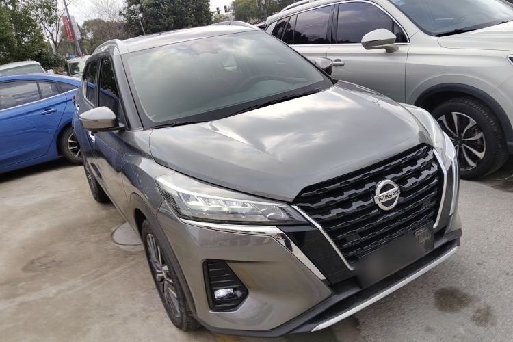 Used Nissan Kicks 2022 1.5L CVT XV Luxury Edition Front Right 45 Deg