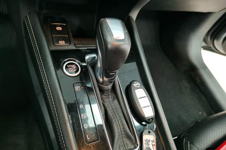 Used Nissan Kicks 2022 1.5L CVT XV Luxury Edition Gear Lever