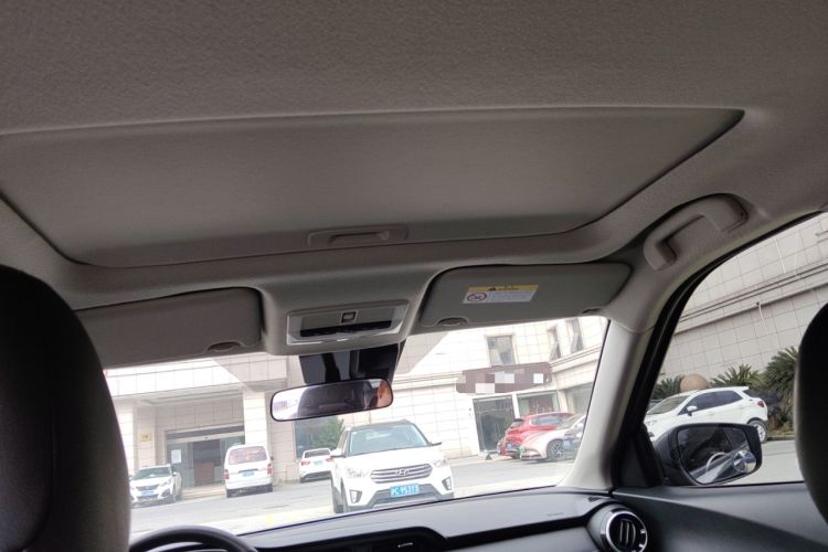Used Nissan Kicks 2022 1.5L CVT XV Luxury Edition Headliner