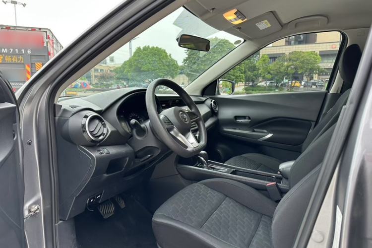 Used Nissan Kicks 2022 1.5L CVT XL Fashion Edition Interior 1