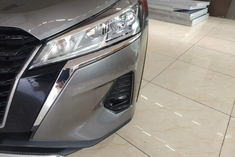 Used Nissan Kicks 2022 1.5L CVT XL Fashion Edition Left Front Headlight