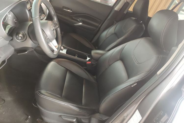 Used Nissan Kicks 2022 1.5L CVT XV Luxury Edition Left Front Seat