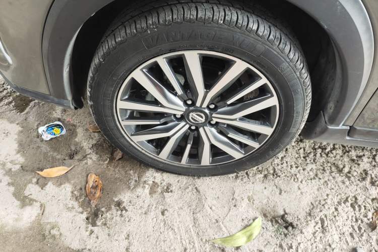 Used Nissan Kicks 2022 1.5L CVT XV Luxury Edition Left Front Wheel Hub