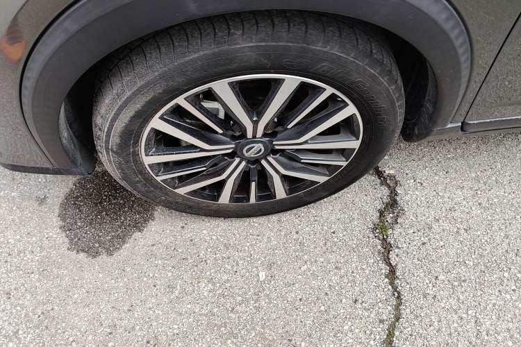 Used Nissan Kicks 2022 1.5L CVT XV Luxury Edition Left Front Wheel Hub