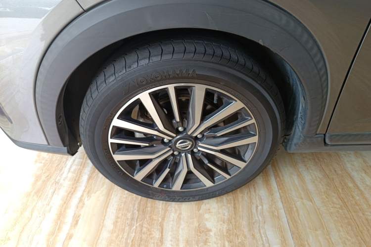 Used Nissan Kicks 2022 1.5L CVT XV Luxury Edition Left Front Wheel Hub