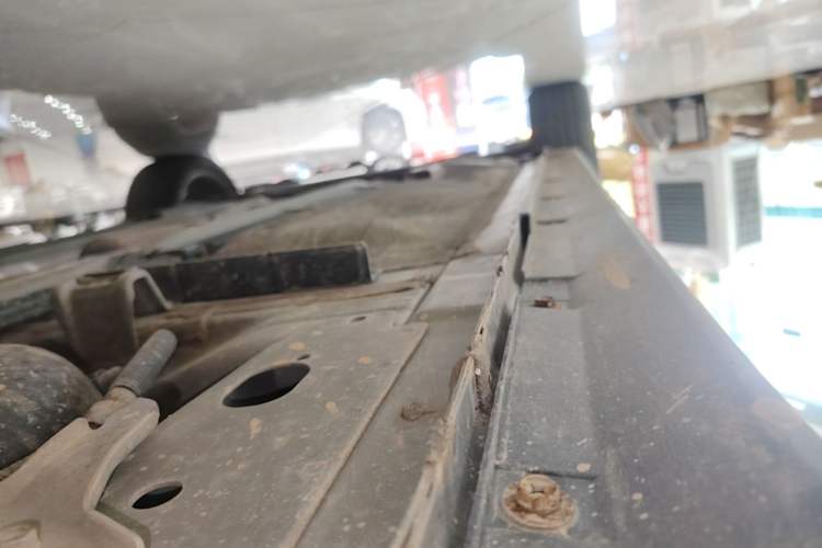 Used Nissan Kicks 2022 1.5L CVT XL Fashion Edition Left Side Sill