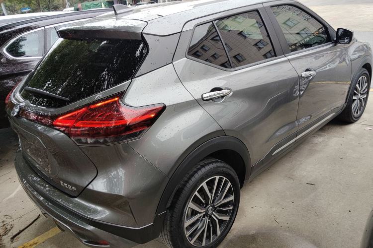 Used Nissan Kicks 2022 1.5L CVT XV Luxury Edition Rear Right 45 Deg