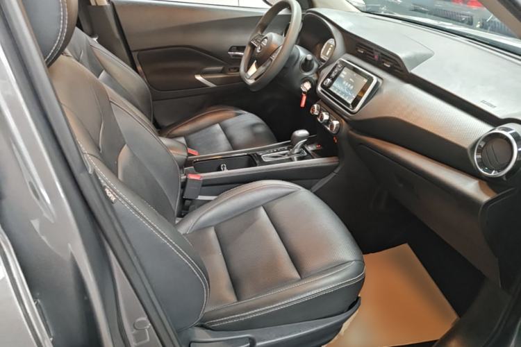Used Nissan Kicks 2022 1.5L CVT XL Fashion Edition Right Front Seat